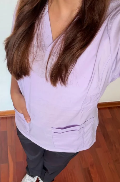 Uniforme Negro con Lila
